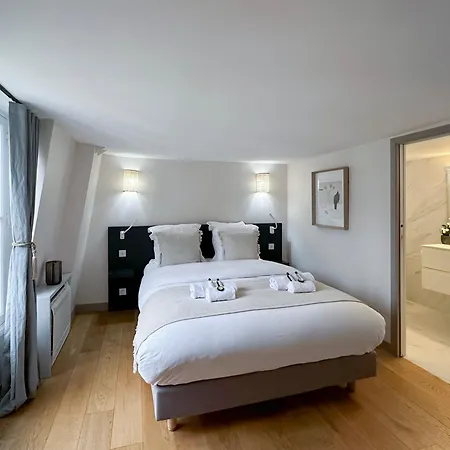 Apartament Saint Germain Des Pres Paryż